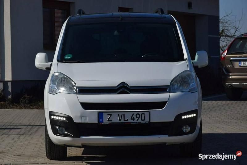 Używany Citroën Berlingo 120 KM (88 kW) 2017 Biały (metalik) Minivan