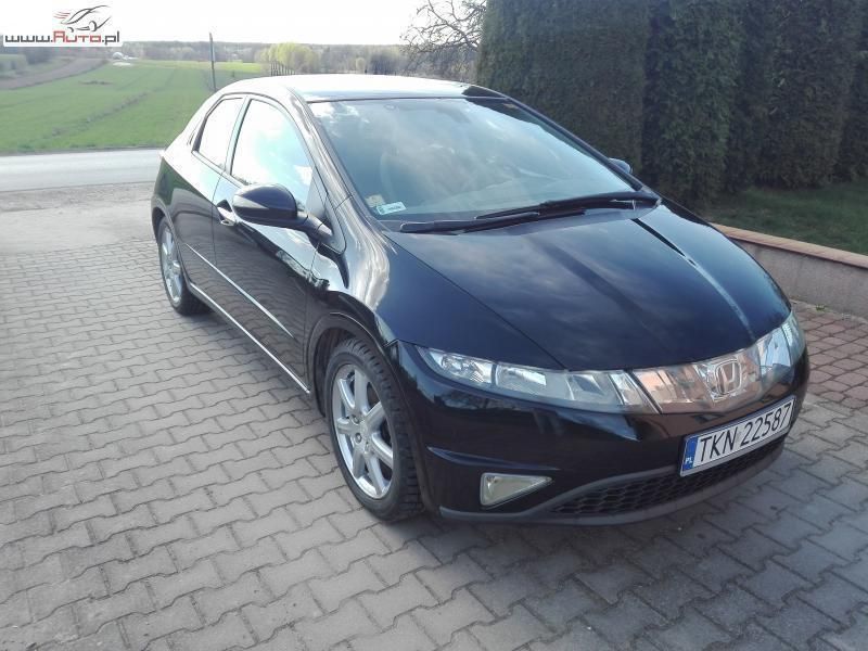 Używany Honda Civic 140 KM (102 kW) 2008 Czarny (metalik) Hatchback