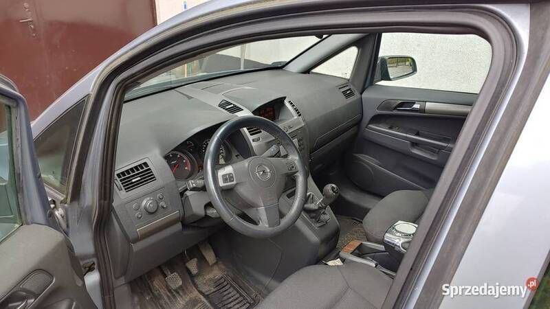 Używany Opel Zafira 2006 Srebrny Minivan