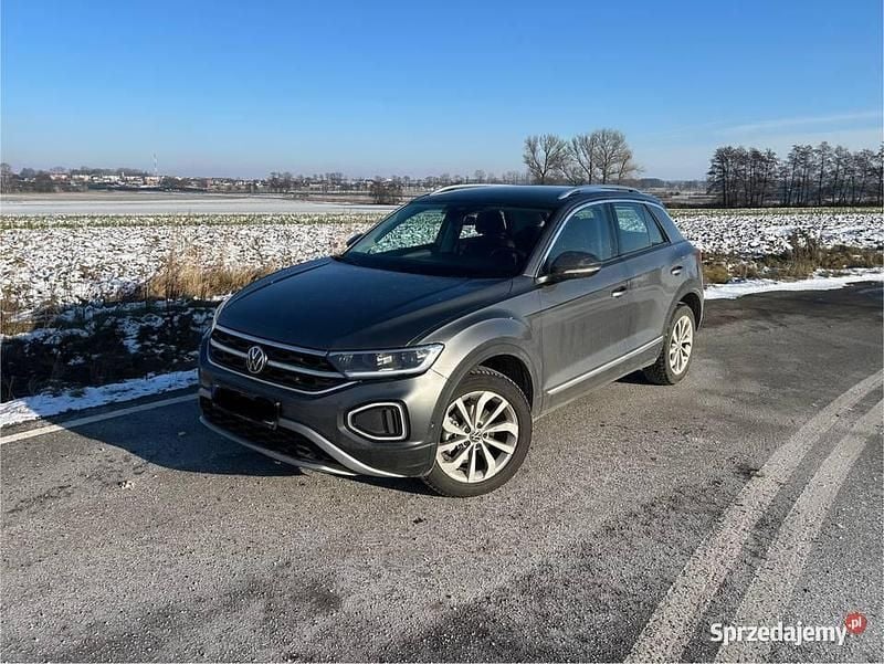 Szary Używany 2023 VW T-Roc SUV | 102 700 zł (Uczciwa cena) - Obraz 1/4