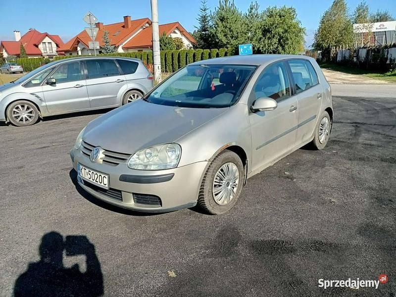 Srebrny Używany 2004 VW Golf V Hatchback | 2800 zł (Super Cena) - Obraz 1/4