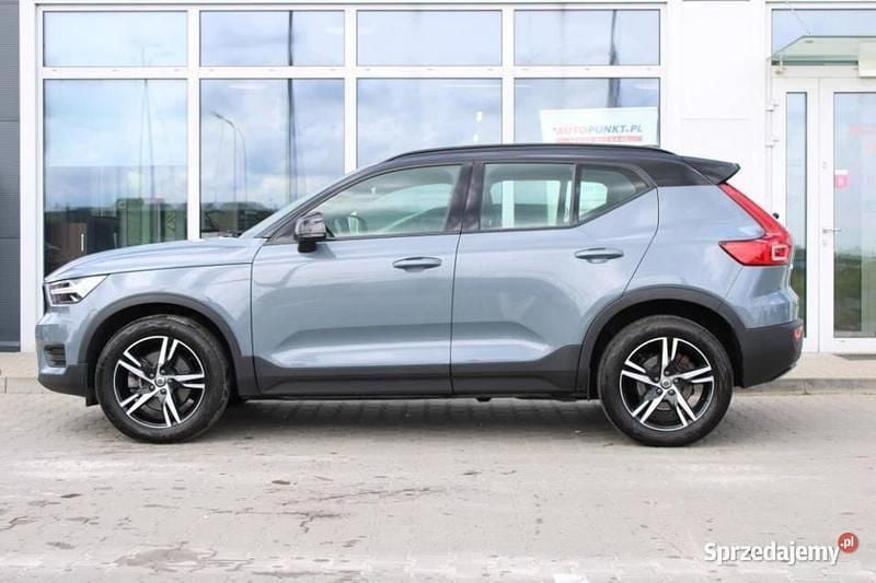Używany 2021 Volvo XC40 SUV | 134 900 zł (Dość drogi) - Obraz 1/4