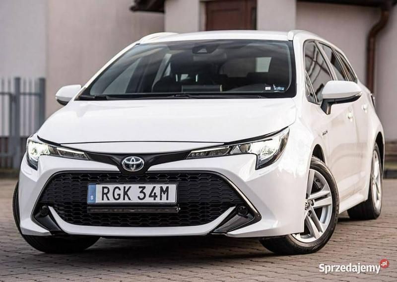 Używany Toyota Corolla 122 KM (89 kW) 2021 Biały Kombi