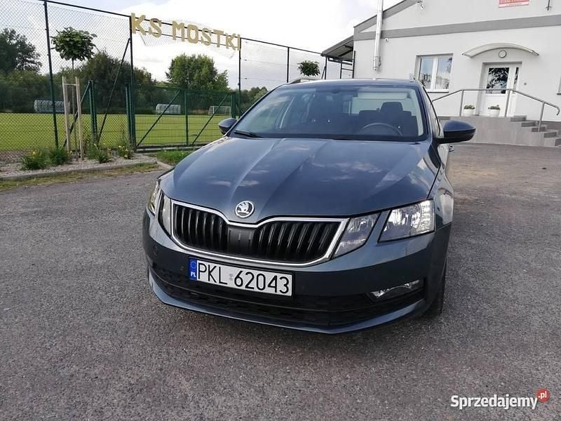 Używany Skoda Octavia 2018 Szary Kombi