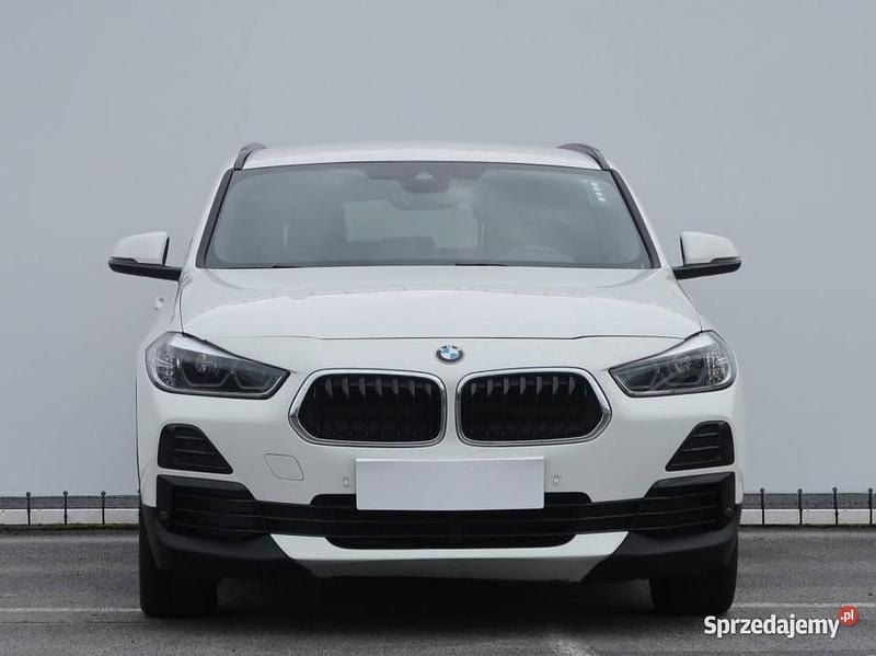 Biały Używany 2023 BMW X2 SUV | 96 999 zł - Obraz 1/4