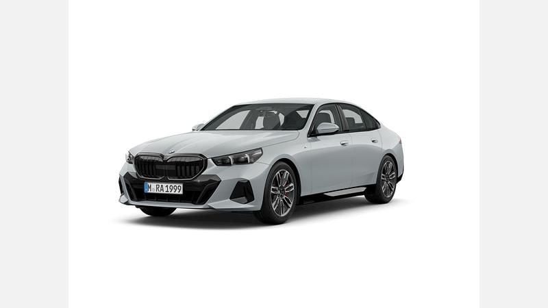 Szary brooklyn m metalizowany Używany 2024 BMW 520 Comfort Edition Sedan/Limuzyna | 279 900 zł (Drogi) - Obraz 1/3
