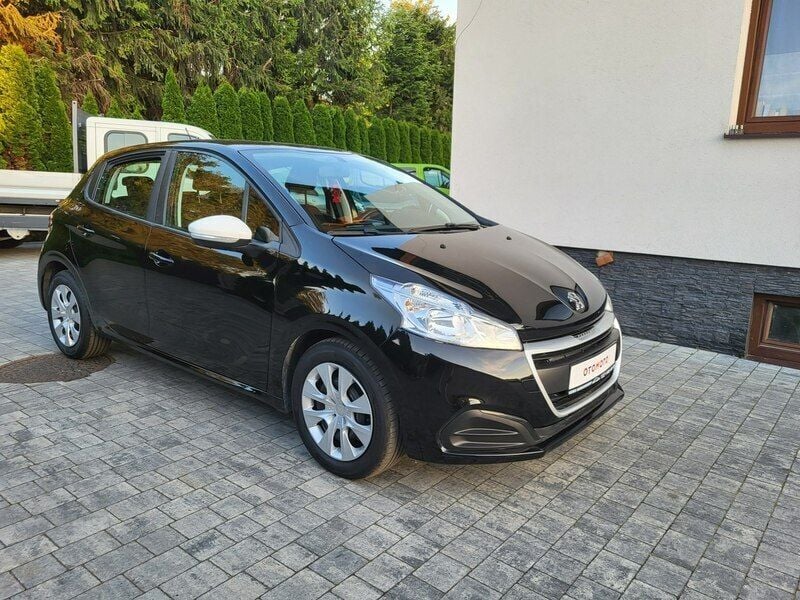 Używany Peugeot 208 68 KM (50 kW) 2019 Czarny Hatchback