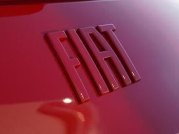 Używany Fiat 500e 86 kW (118 KM) 2023 Czerwony Hatchback