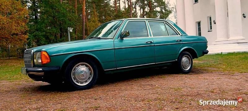 Używany Mercedes 240 1983