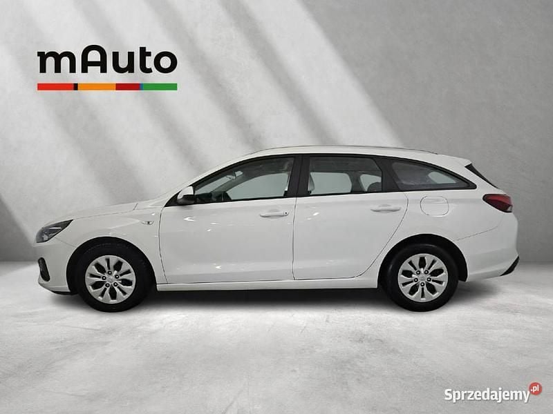 Biały Używany 2022 Hyundai i30 Kombi | 64 900 zł (Uczciwa cena) - Obraz 1/4