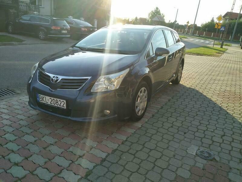 Szary Używany 2009 Toyota Avensis T2 Kombi | 21 900 zł (Drogi) - Obraz 1/4