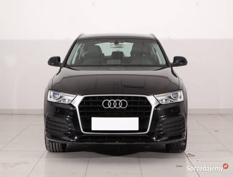 Czarny Używany 2015 Audi Q3 SUV | 61 499 zł (Uczciwa cena) - Obraz 1/4