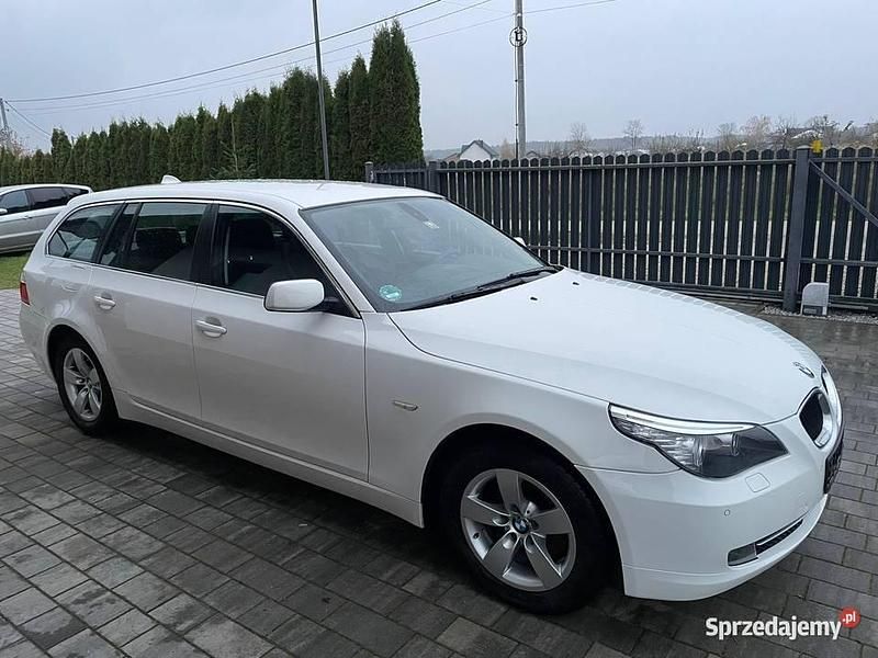 Używany 2009 BMW 520 | 23 900 zł (Uczciwa cena) - Obraz 1/4