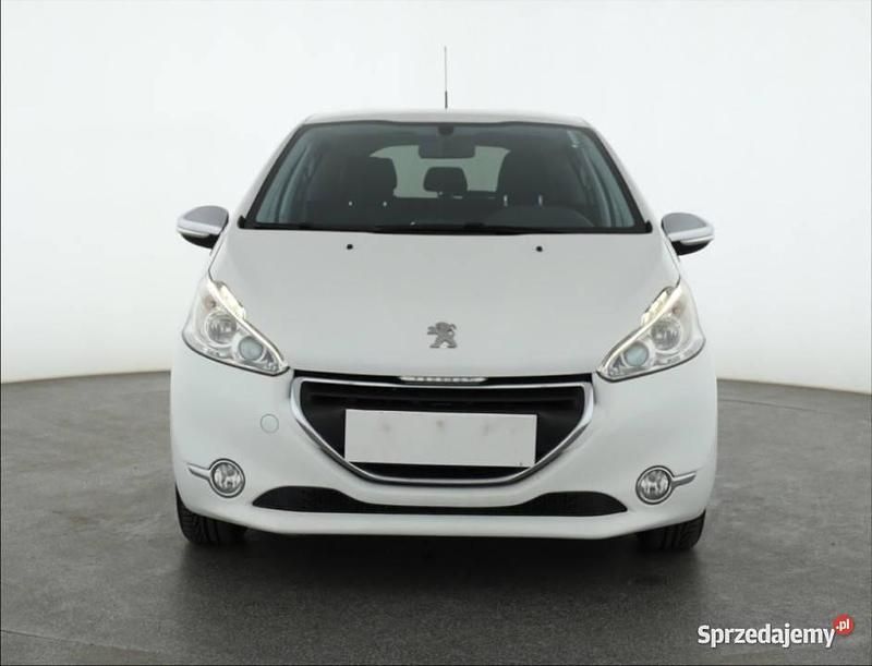 Biały Używany 2014 Peugeot 208 Hatchback | 22 999 zł (Uczciwa cena) - Obraz 1/4
