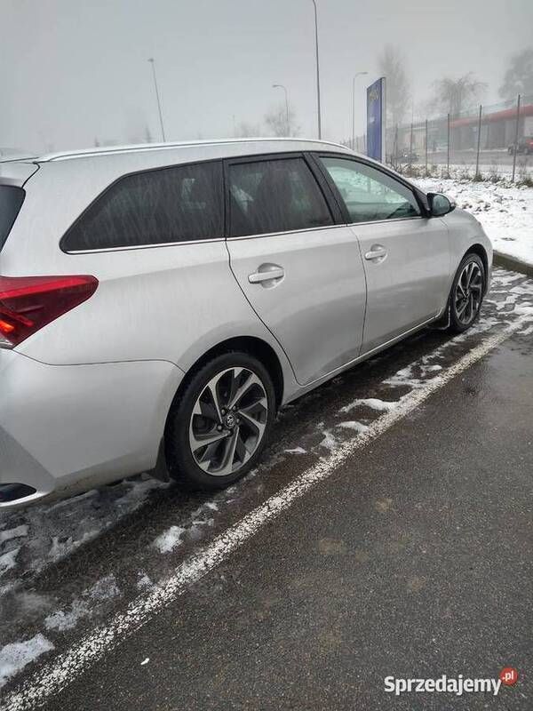Używany 2015 Toyota Auris Kombi | 33 900 zł (Uczciwa cena) - Obraz 1/4