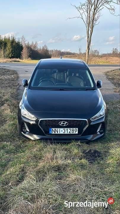 Używany Hyundai i30 110 KM (80 kW) 2017 Czarny Hatchback