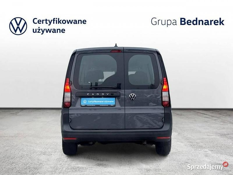 Używany VW Caddy 102 KM (75 kW) 2023 Szary Minivan