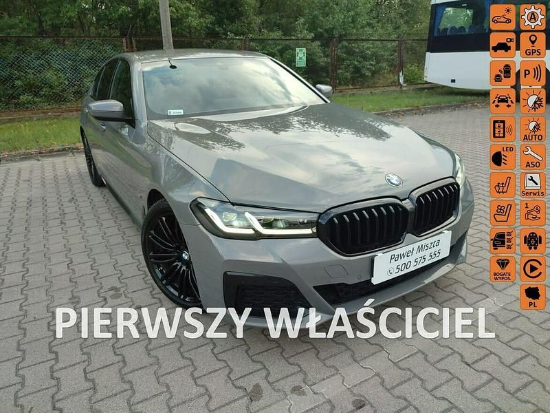 Szary (metalik) Używany 2021 BMW 520 Comfort Edition Sedan/Limuzyna | 171 900 zł - Obraz 1/4