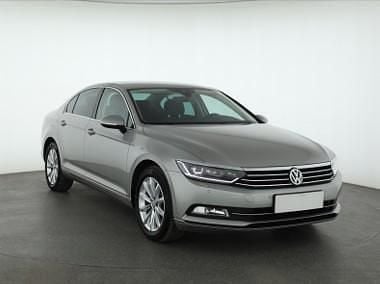 Używany VW Passat 150 KM (110 kW) 2016 Szary Sedan/Limuzyna