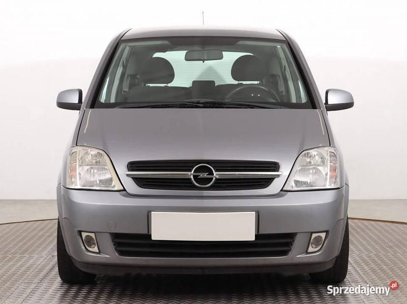 Srebrny Używany 2005 Opel Meriva Minivan | 8499 zł (Dość drogi) - Obraz 1/4