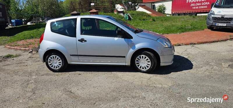 Srebrny Używany 2007 Citroën C2 Hatchback | 4999 zł (Uczciwa cena) - Obraz 1/4