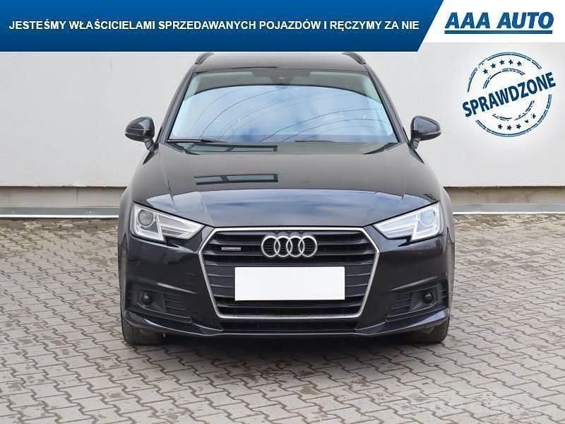 Używany Audi A4 2018 Czarny