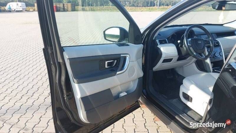 Używany Land Rover Discovery Sport 2015 Czarny SUV