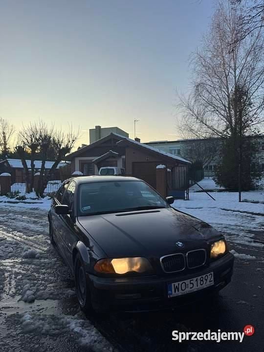Używany BMW 323 170 KM (125 kW) 2000 Czarny Sedan/Limuzyna