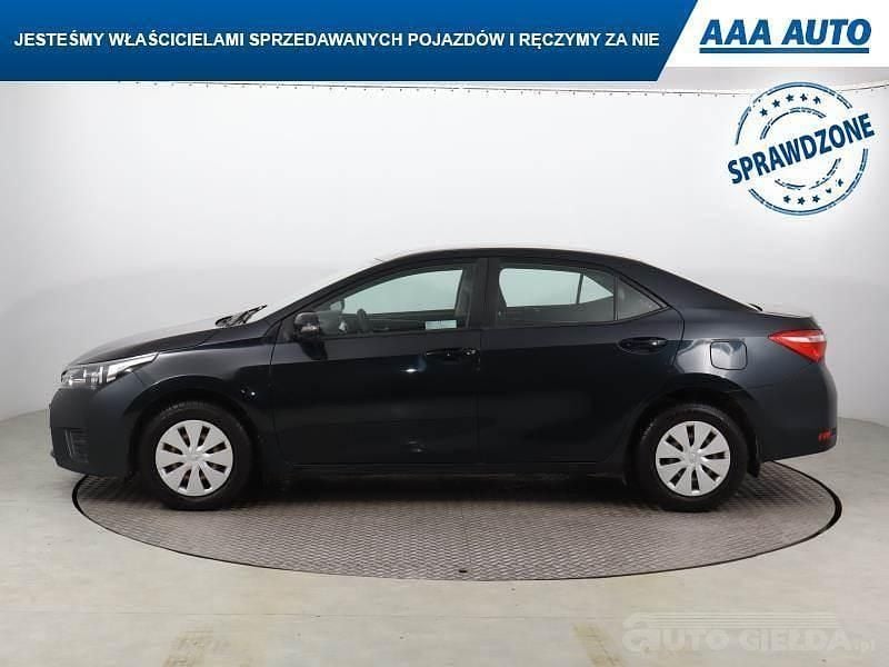Używany Toyota Corolla 132 KM (97 kW) 2014 Błękitny