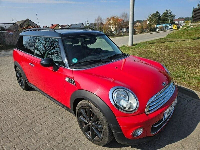 Czerwony (metalik) Używany 2013 Mini Clubman Kombi | 27 800 zł - Obraz 1/4