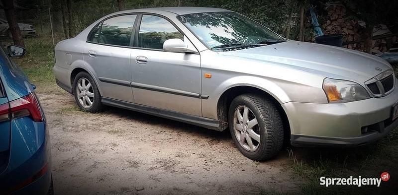 Srebrny Używany 2003 Chevrolet Evanda Sedan/Limuzyna | 8500 zł - Obraz 1/4