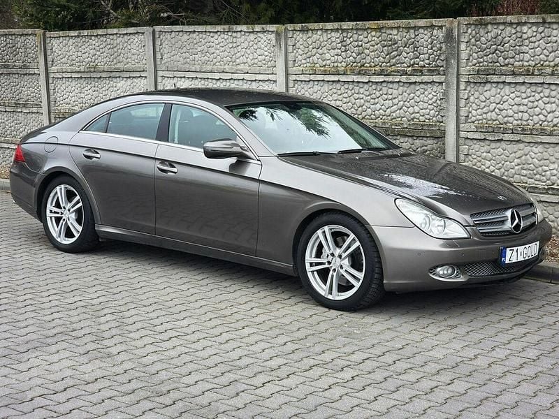 Używany Mercedes CLS350 292 KM (214 kW) 2008 Złoty (metalik) Sedan/Limuzyna