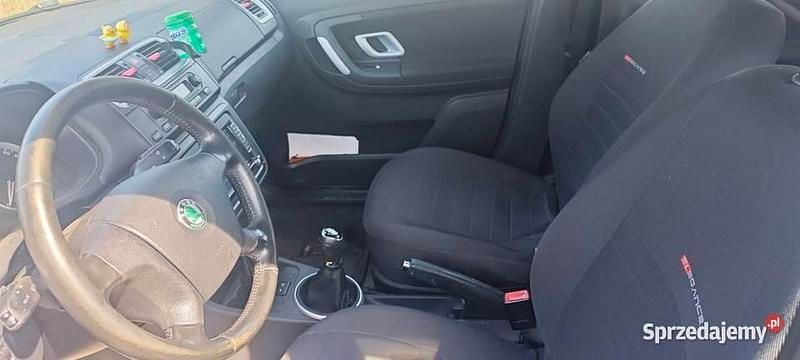 Czarny Używany 2007 Skoda Fabia Hatchback | 8600 zł (Uczciwa cena) - Obraz 1/4