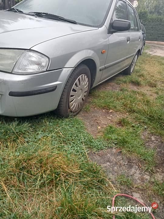 Używany Mazda 323 1999 Srebrny Hatchback