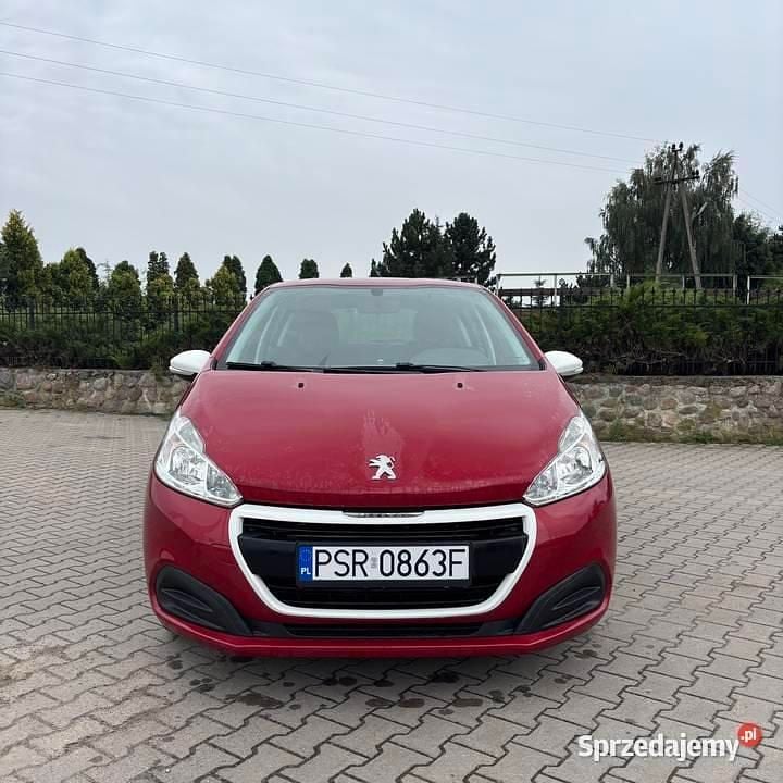 Czerwony Używany 2017 Peugeot 208 Hatchback | 18 900 zł (Super Cena) - Obraz 1/4