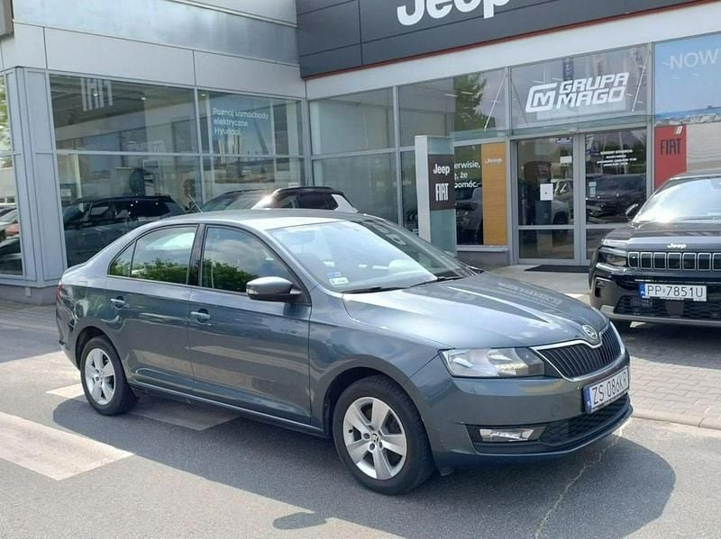 Szary Używany 2019 Skoda Rapid Sedan/Limuzyna | 39 500 zł (Uczciwa cena) - Obraz 1/4
