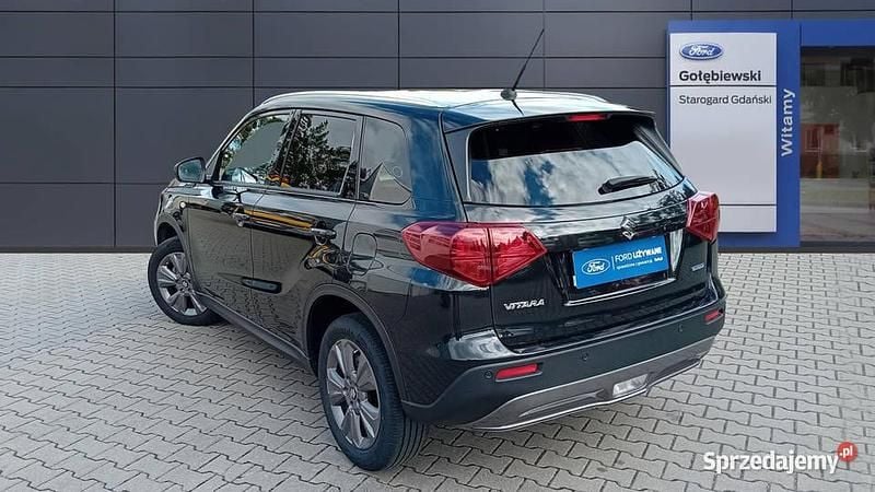 Czarny Używany 2024 Suzuki Vitara SUV | 102 900 zł (Drogi) - Obraz 1/4