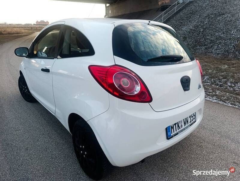 Biały Używany 2012 Ford Ka Hatchback | 15 800 zł - Obraz 1/4