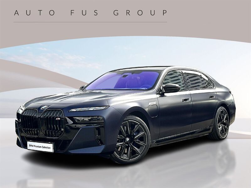 Frozen tanzanite blue bmw individual metalizowany Używany 2024 BMW M760e Comfort Edition Sedan/Limuzyna | 649 900 zł - Obraz 1/3