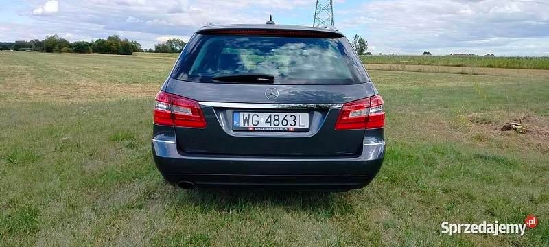 Używany Mercedes E200 2010