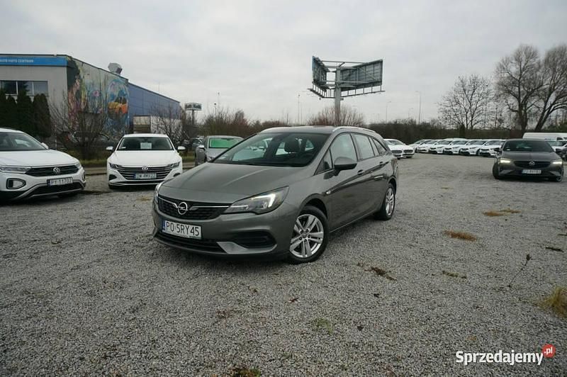 Szary Używany 2020 Opel Astra GS Line Kombi | 37 100 zł (Dobra cena) - Obraz 1/4