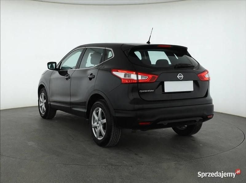 Używany Nissan Qashqai 116 KM (85 kW) 2015 Czarny SUV