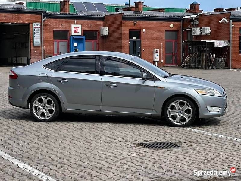 Srebrny Używany 2008 Ford Mondeo Titanium Sedan/Limuzyna | 15 899 zł (Uczciwa cena) - Obraz 1/4