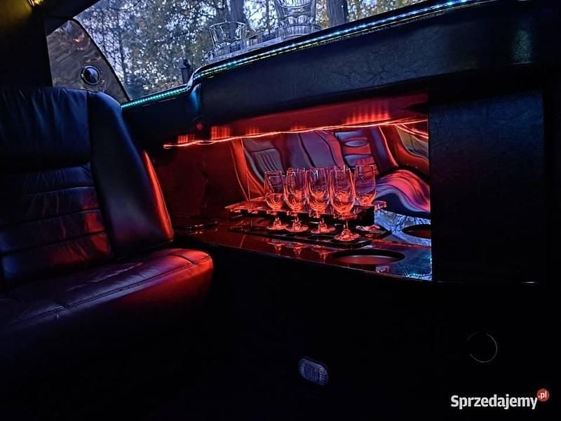 Używany 2004 Lincoln Town Car Sedan/Limuzyna | 7480 zł - Obraz 1/2