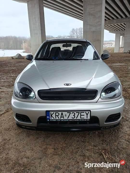 Używany Chevrolet Lanos 2000 Srebrny Sedan/Limuzyna