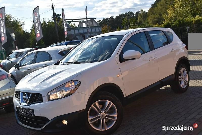 Biały Używany 2013 Nissan Qashqai SUV | 29 999 zł (Dobra cena) - Obraz 1/4