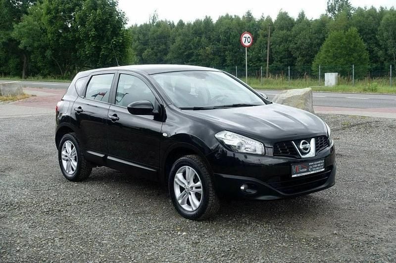 Czarny Używany 2010 Nissan Qashqai SUV | 32 800 zł (Dobra cena) - Obraz 1/4