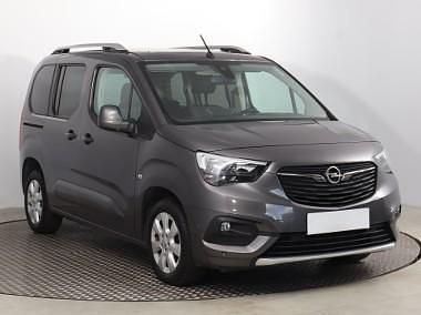 Szary Używany 2019 Opel Combo Innovation Minivan | 53 999 zł (Uczciwa cena) - Obraz 1/4