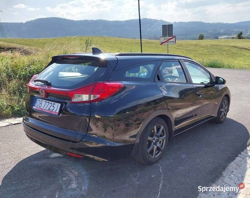 Czarny Używany 2014 Honda Civic Comfort Kombi | 24 000 zł (Uczciwa cena) - Obraz 1/4