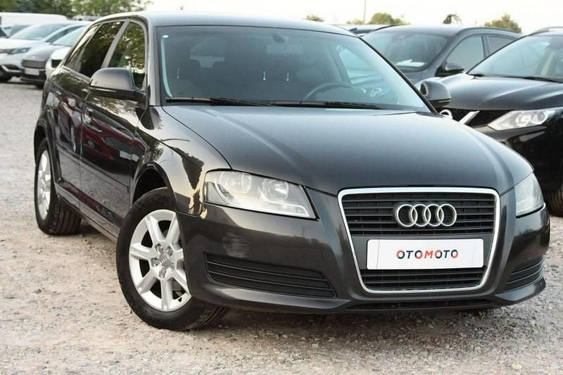 Szary (metalik) Używany 2009 Audi A3 Sedan/Limuzyna | 19 900 zł (Dobra cena) - Obraz 1/4